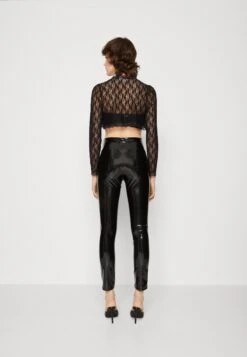 Vila Vianna Cropped Bolero - Vest - Black -Vila 1869ceb2c5c6431f92c4f056ea1e3af1