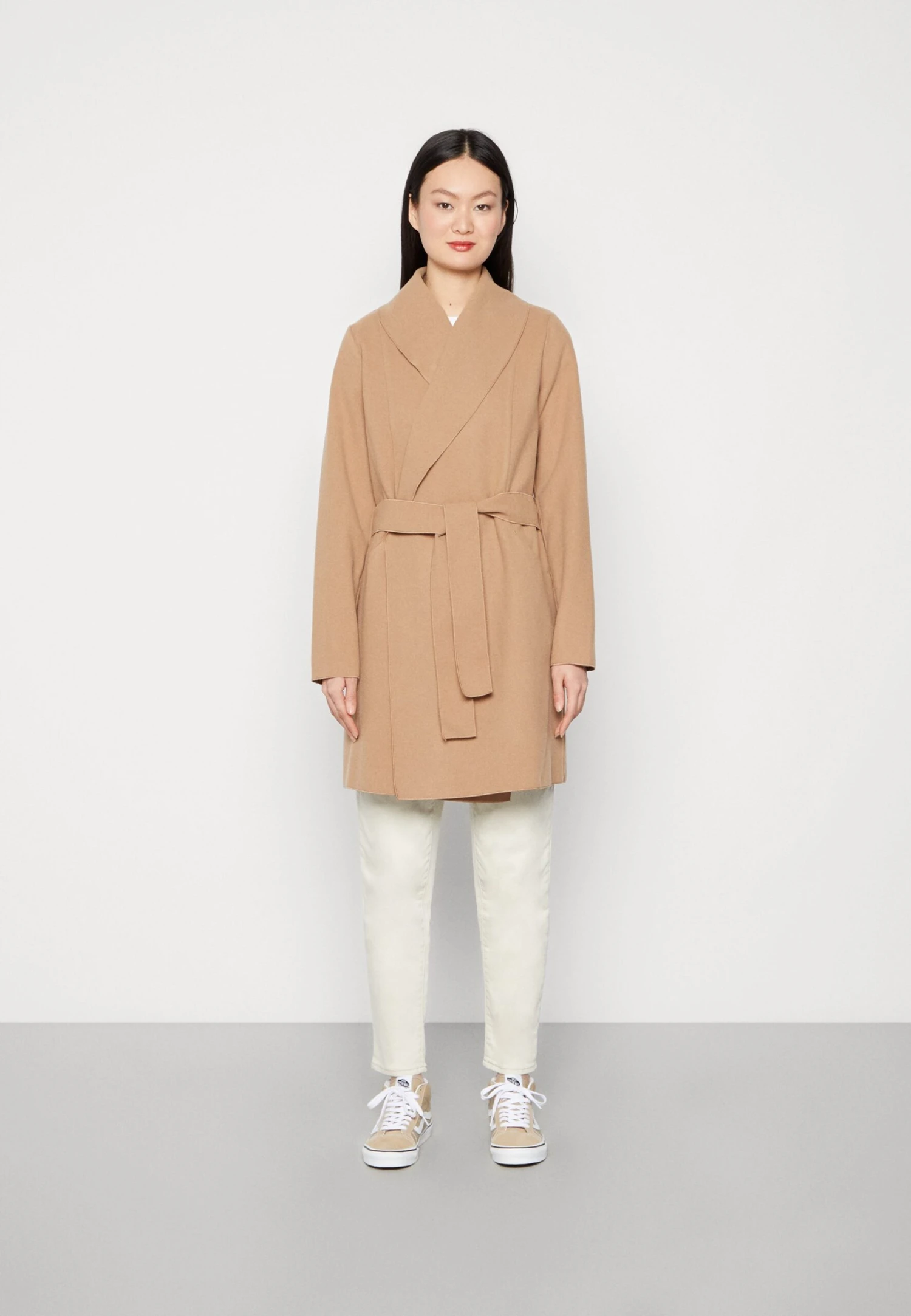 Vila Viapple- Halflange Jas - Tigers Eye 2 Vila Viapple- Halflange Jas - Tigers Eye