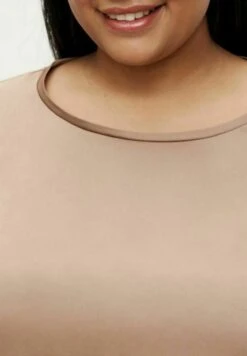 Curve - T-Shirt Basic - Portabella 11 Curve - T-Shirt Basic - Portabella -Vila 1db30ac58da84d1aa7d0ee070b1aab52