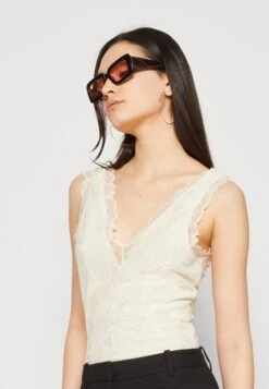 Vila Viregalia V Neck Body - Top - Birch -Vila 1fa0a409c96c4dd999e1f32d3982d78f