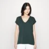 Vila Vidreamers V Neck - T-Shirt Basic - Darkest Spruce 2 Vila Vidreamers V Neck - T-Shirt Basic - Darkest Spruce -Vila 1fbf991690354a08b4859a4178070e98
