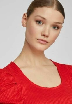 Vila Mit Kurzen Ärmeln Detailreiches - T-Shirt Print - Flame Scarlet 12 Vila Mit Kurzen Ärmeln Detailreiches - T-Shirt Print - Flame Scarlet -Vila 213e51b5b0ab42b3ba317382e11e1dfc