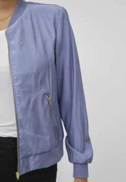 Vila Reissverschluss - Bomberjacks - English Manor 12 Vila Reissverschluss - Bomberjacks - English Manor -Vila 22eb6a783aff4ab196cd692ee1a6a69b