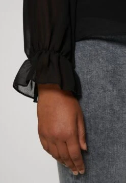 Vila Vichica Ruffle - Blouse - Black 13 Vila Vichica Ruffle - Blouse - Black -Vila 242dedf62a864741877ea3ea21c750d1