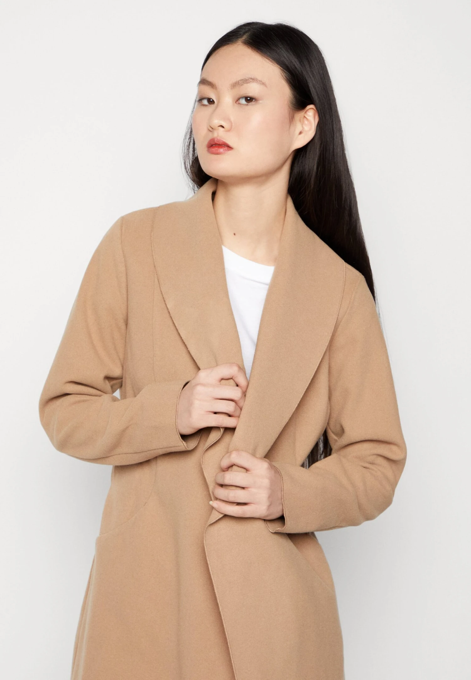 Vila Viapple- Halflange Jas - Tigers Eye 5 Vila Viapple- Halflange Jas - Tigers Eye - Afbeelding 4