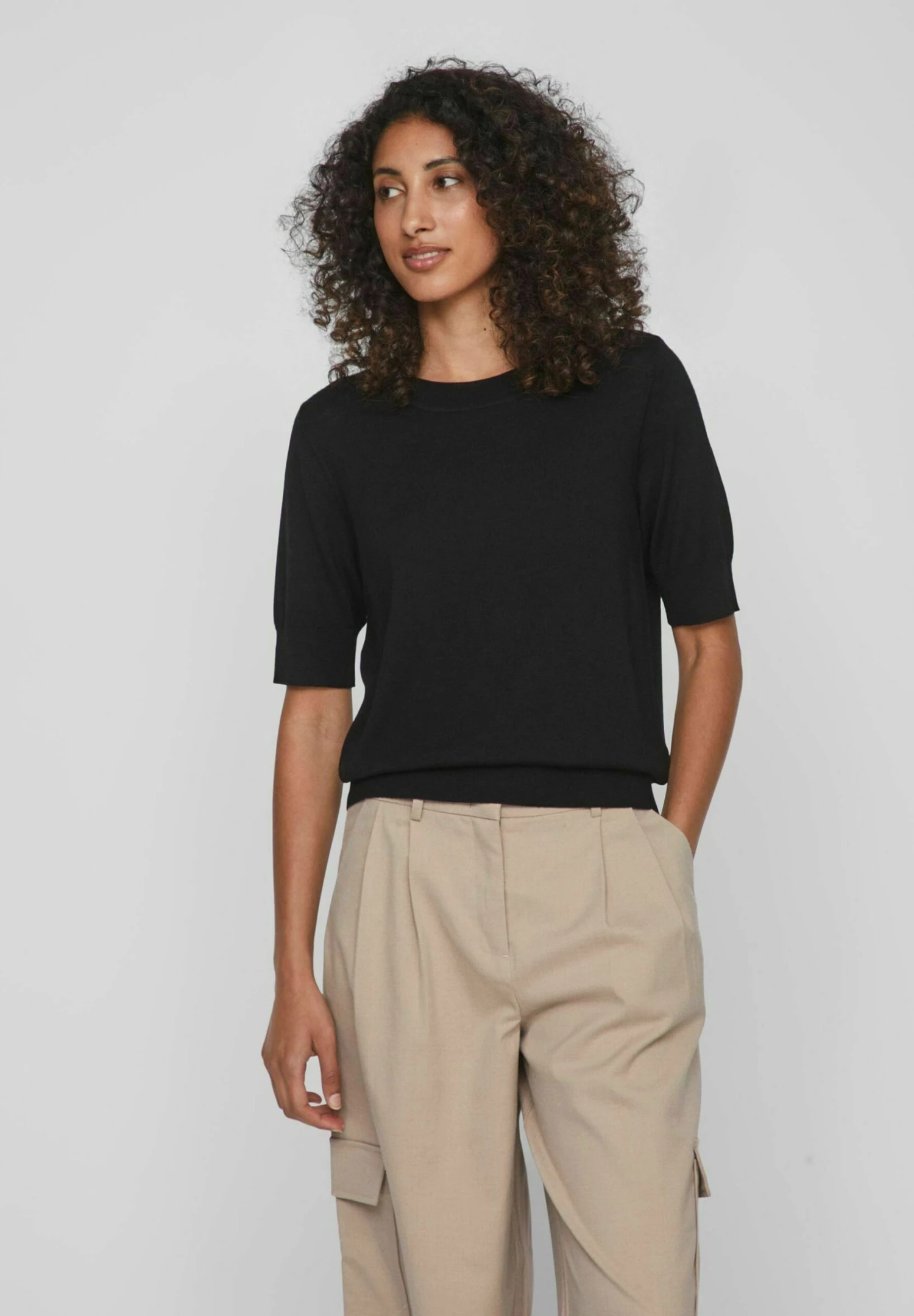 Kurzärmeliges - T-Shirt Basic - Black 3 Kurzärmeliges - T-Shirt Basic - Black