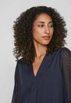 Vila Mit V Ausschnitt Langärmeliges - Blouse - Navy Blazer 12 Vila Mit V Ausschnitt Langärmeliges - Blouse - Navy Blazer -Vila 34a4b20b8c8746349686dbb4d265a743