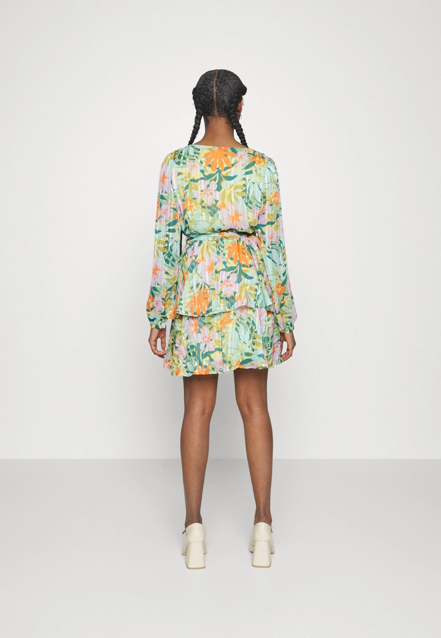 Vipaus New Short Dress - Jurk - Jade Lime/Tropical 5 Vipaus New Short Dress - Jurk - Jade Lime/Tropical - Afbeelding 3