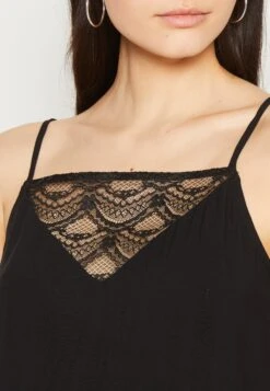 Vila Vinula Singlet - Top - Black -Vila 3d152fa21d4247c09a066bf215c4e4a1