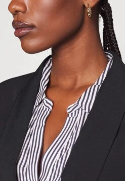 Vikamma Blazer- Blazer - Black 17 Vikamma Blazer- Blazer - Black -Vila 3fa1f2dec3a1466e9fae1292a6897339