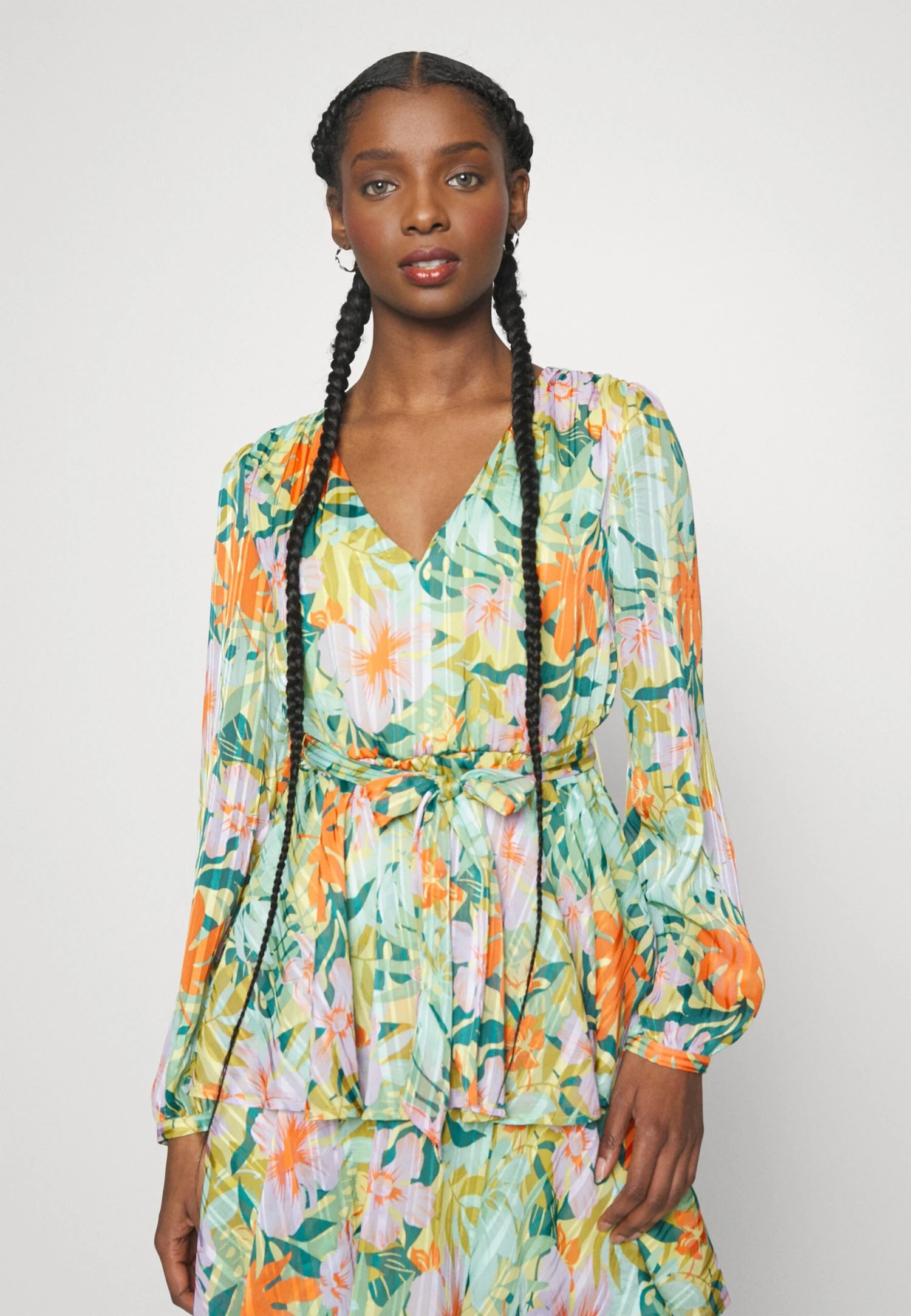 Vipaus New Short Dress - Jurk - Jade Lime/Tropical 6 Vipaus New Short Dress - Jurk - Jade Lime/Tropical - Afbeelding 4