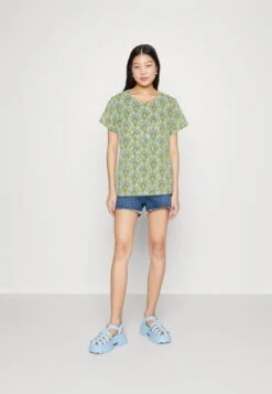 Vila Vizino O-Neck - Blouse - Birch/Green/Blue 9 Vila Vizino O-Neck - Blouse - Birch/Green/Blue -Vila 4c6009ea81b141dab738949688a29b9f