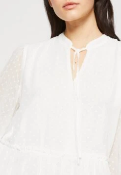 Vila Viblyra V Neck Dress - Jurk - Snow White 13 Vila Viblyra V Neck Dress - Jurk - Snow White -Vila 4c8aae408a3f44fb9d8ab9d3e762b6b2