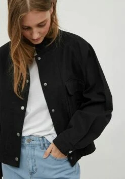 Vila Lichte Jas - Black 12 Vila Lichte Jas - Black -Vila 515a29a75ca0430fa5050f889d7da134