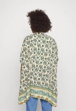 Vila Viayais Kimono- Lichte Jas - Birch Aop Blue/Green 9 Vila Viayais Kimono- Lichte Jas - Birch Aop Blue/Green -Vila 51ae9b09bb6f4f7f958967b22bb4e6a3