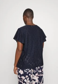 Vikawa - T-Shirt Print - Navy Blazer 10 Vikawa - T-Shirt Print - Navy Blazer -Vila 57d3b4a790244cd8a828fdf4c3be01ab