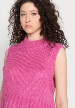 Vila Vinelle O Neck- Trui - Fuchsia Pink 11 Vila Vinelle O Neck- Trui - Fuchsia Pink -Vila 59654daba74c421dad70d0db0ac95cf1