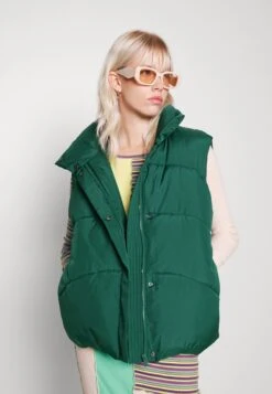 Vila Vinilly Short Quilted- Bodywarmer - Pineneedle -Vila 68f70a9a799e4badaa307d367eab8855