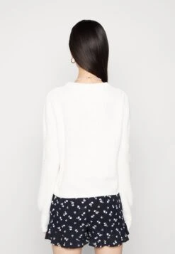 Vila Vididi O Neck- Trui - White Alyssum 10 Vila Vididi O Neck- Trui - White Alyssum -Vila 6b837f98f13e4d1e86f7b8648651605d