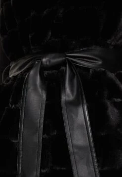 Vila Vikimberly Waistcoat - Bodywarmer - Black 13 Vila Vikimberly Waistcoat - Bodywarmer - Black -Vila 6ec26e2e5afd4fbbbf490c34a523a26e