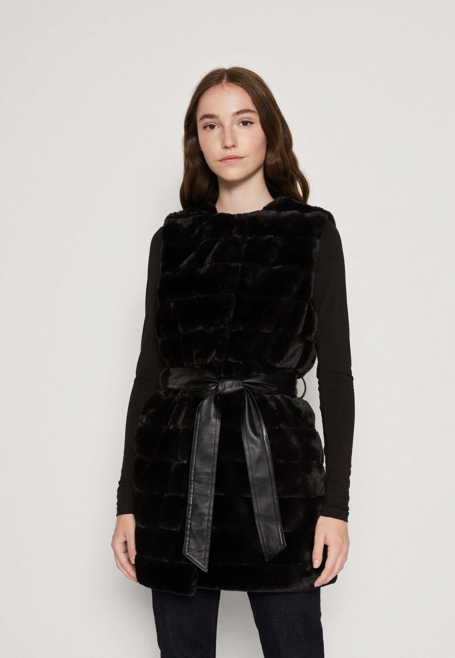 Vila Vikimberly Waistcoat - Bodywarmer - Black 3 Vila Vikimberly Waistcoat - Bodywarmer - Black