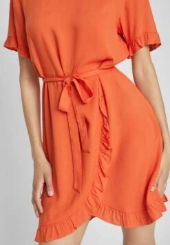 Vila Kurz Rüschen - Jurk - Tigerlily -Vila 7373a886c6db4c80a92ea7e28711ad0a