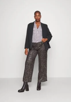 Vikamma Blazer- Blazer - Black 11 Vikamma Blazer- Blazer - Black -Vila 73c21b7b75a346c6a43fe5bd0b4c7231