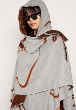 Vila Vicitrin Poncho - Poncho - Cement 11 Vila Vicitrin Poncho - Poncho - Cement -Vila 779a35b9c7e84593ba2d39f6d846eb6e