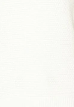 Vila Vidalo O Neck - T-Shirt Print - White Alyssum 11 Vila Vidalo O Neck - T-Shirt Print - White Alyssum -Vila 7f1b6f5a28bf4d8b979ed4f32baecf62