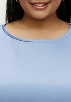 Curve - T-Shirt Basic - English Manor 11 Curve - T-Shirt Basic - English Manor -Vila 8e363044ab55455d96faab6d21bc26ba