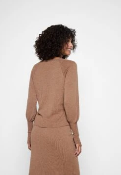 Vila Vimarla O Neck - Trui - Toasted Coconut Melange 10 Vila Vimarla O Neck - Trui - Toasted Coconut Melange -Vila 96c84bb8cb5a44afb7124a9af3b3059d