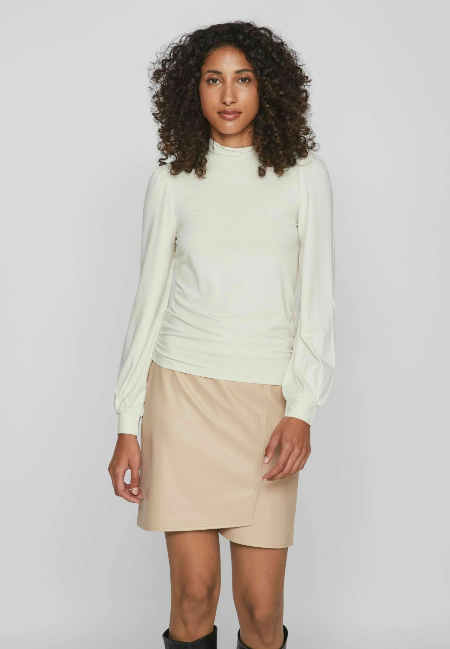 Vila Mit Langen Ärmeln High Neck - Longsleeve - White Sand 3 Vila Mit Langen Ärmeln High Neck - Longsleeve - White Sand