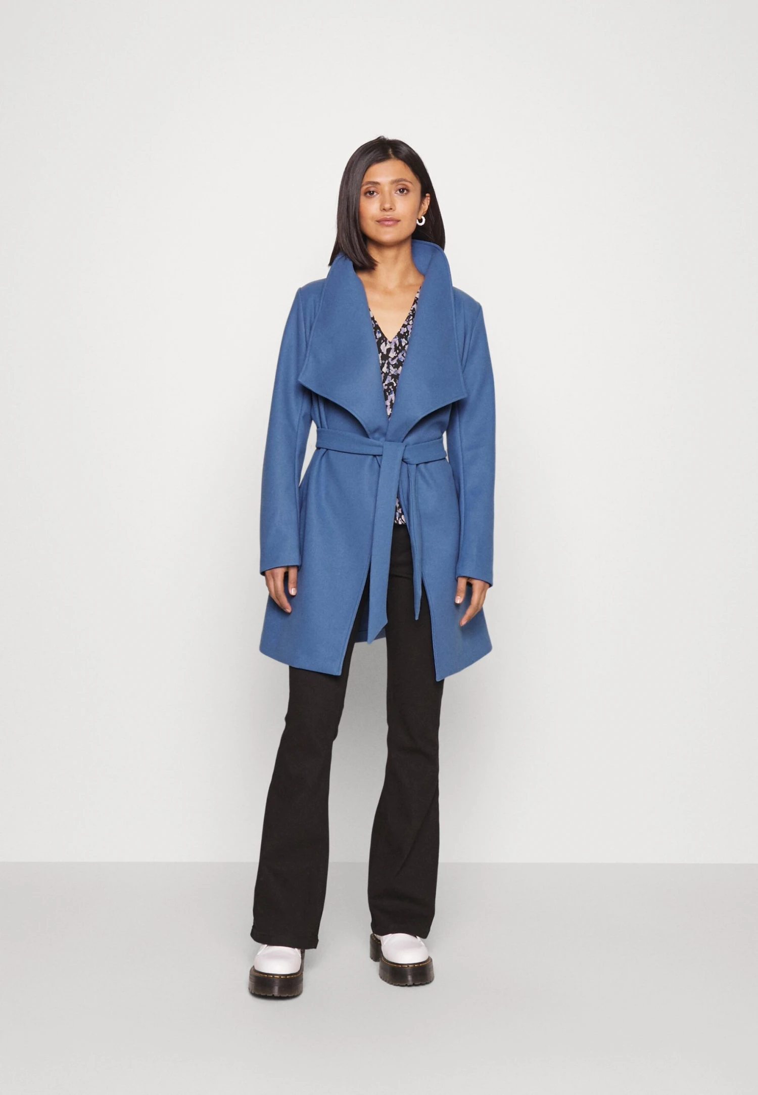 Vila Mantel - Federal Blue 4 Vila Mantel - Federal Blue - Afbeelding 2