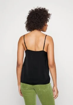 Vila Vicava V Neck Singlet - Top - Black -Vila a45f589b6ae8480487fbebc1cb87ddf8