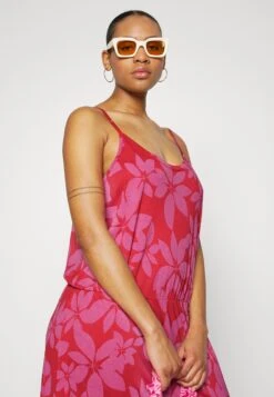 Vikami Strap Long Dress - Jerseyjurk - Mars Red/Pink 11 Vikami Strap Long Dress - Jerseyjurk - Mars Red/Pink -Vila ad104628d4ba4ef78d0ab5a88cc0707f