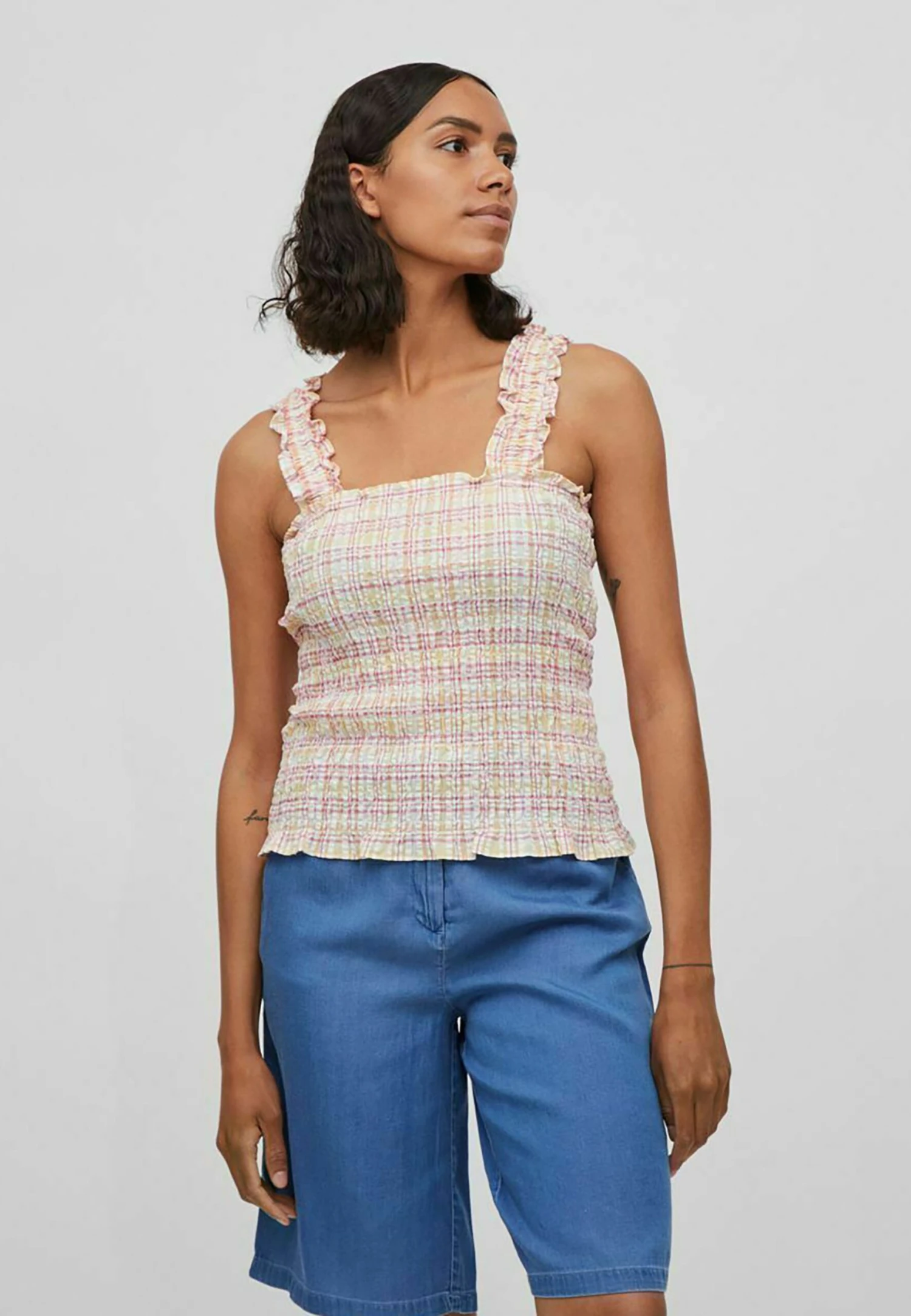 Vila Gesmoktes Ärmelloses - Blouse - Cloud Dancer 3 Vila Gesmoktes Ärmelloses - Blouse - Cloud Dancer