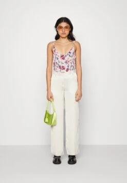 Vila Vikami Cami - Top - Sandshell 9 Vila Vikami Cami - Top - Sandshell -Vila b1f379a7bbe74666b99c8f045c6202b6