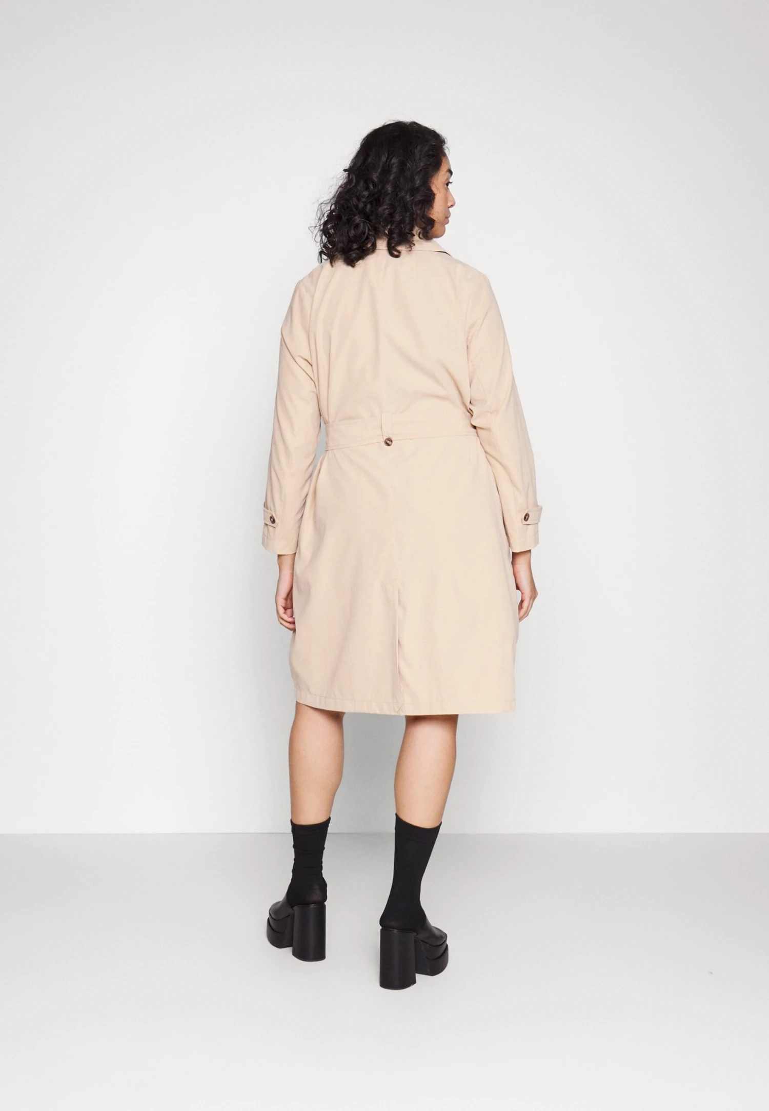 Trenchcoat - Curds And Whey 5 Trenchcoat - Curds And Whey - Afbeelding 3