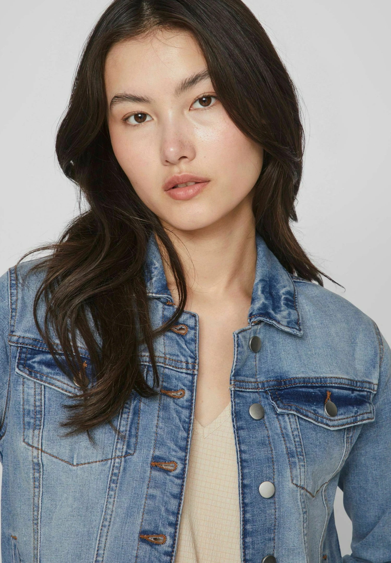 Vila Geknöpfte - Spijkerjas - Light Blue Denim 6 Vila Geknöpfte - Spijkerjas - Light Blue Denim - Afbeelding 4