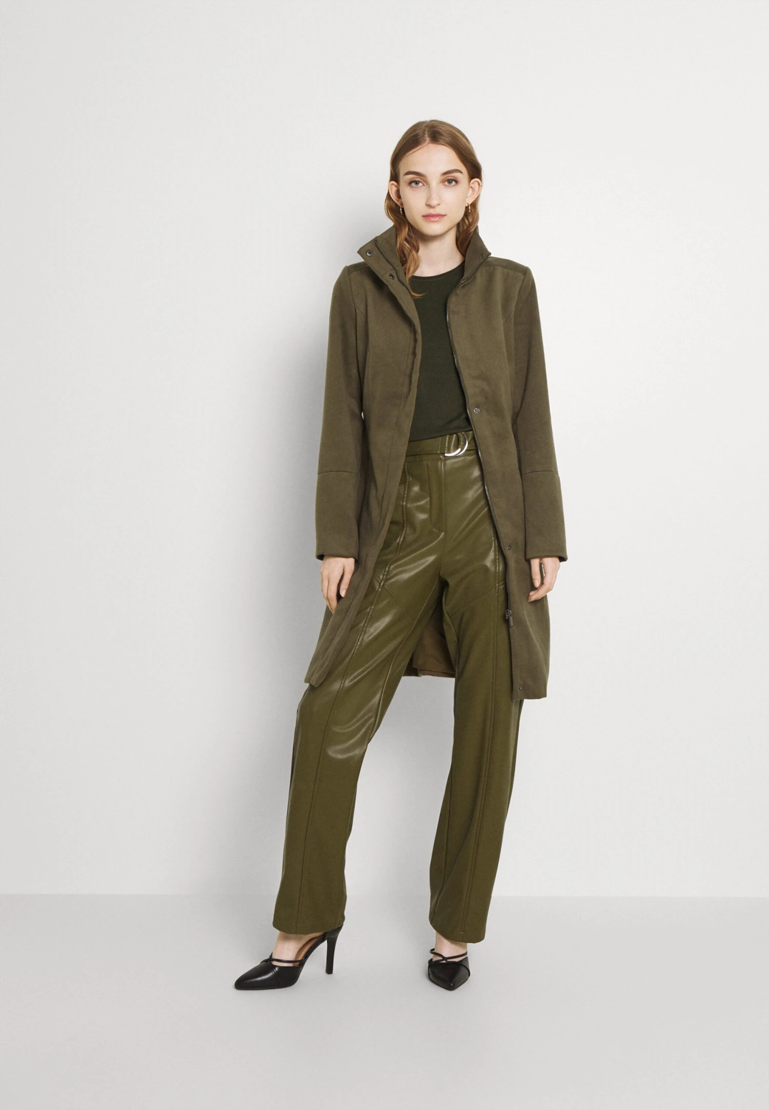 Vila Vipoku High Neck Coat - Mantel - Dark Olive 4 Vila Vipoku High Neck Coat - Mantel - Dark Olive - Afbeelding 2