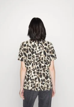 Vila Vilovie Wrap - T-Shirt Print - Birch 9 Vila Vilovie Wrap - T-Shirt Print - Birch -Vila bc48452550844f4198173f3dfe0beaa5