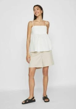 Vila Träger Babydoll - Top - Cloud Dancer -Vila bda195251a1d4435816748420704b6c7