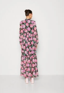 Vila Viura Dress - Maxi-Jurk - Red -Vila c7e70944731f4099a617560656dcc680