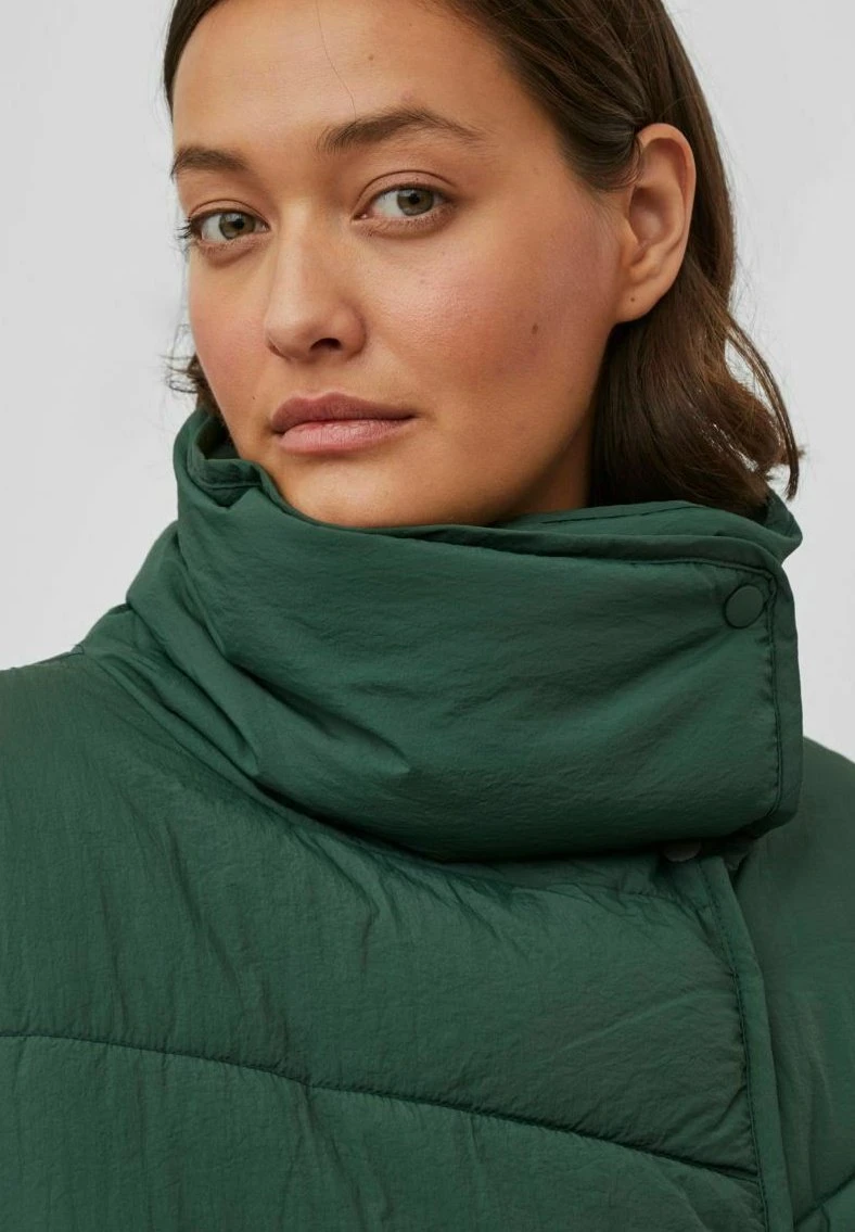 Vila Langer Stepp - Winterjas - Pineneedle 6 Vila Langer Stepp - Winterjas - Pineneedle - Afbeelding 4