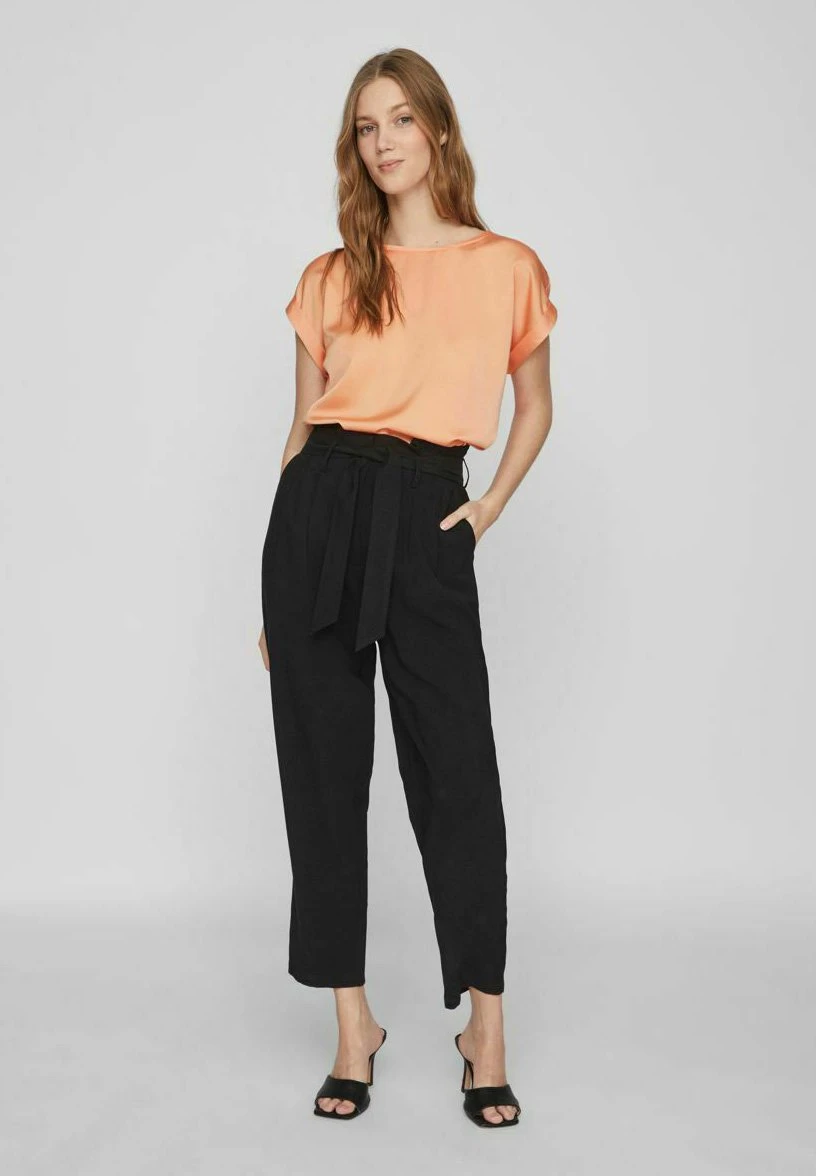 Vila Mit Kurzen Ärmeln Glänzendes - Blouse - Apricot Wash 4 Vila Mit Kurzen Ärmeln Glänzendes - Blouse - Apricot Wash - Afbeelding 2