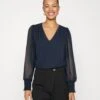Vila Viuna V Neck - Blouse - Navy Blazer 2 Vila Viuna V Neck - Blouse - Navy Blazer -Vila e1b963041cfa4b4bad9aa3996555917a