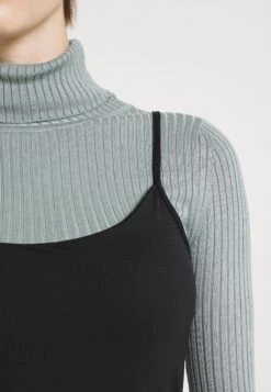 Vila Visurface Strap New 2 Pack Noos - Top - Black 13 Vila Visurface Strap New 2 Pack Noos - Top - Black -Vila e8c3171abc914062bf59280f59d4cd70