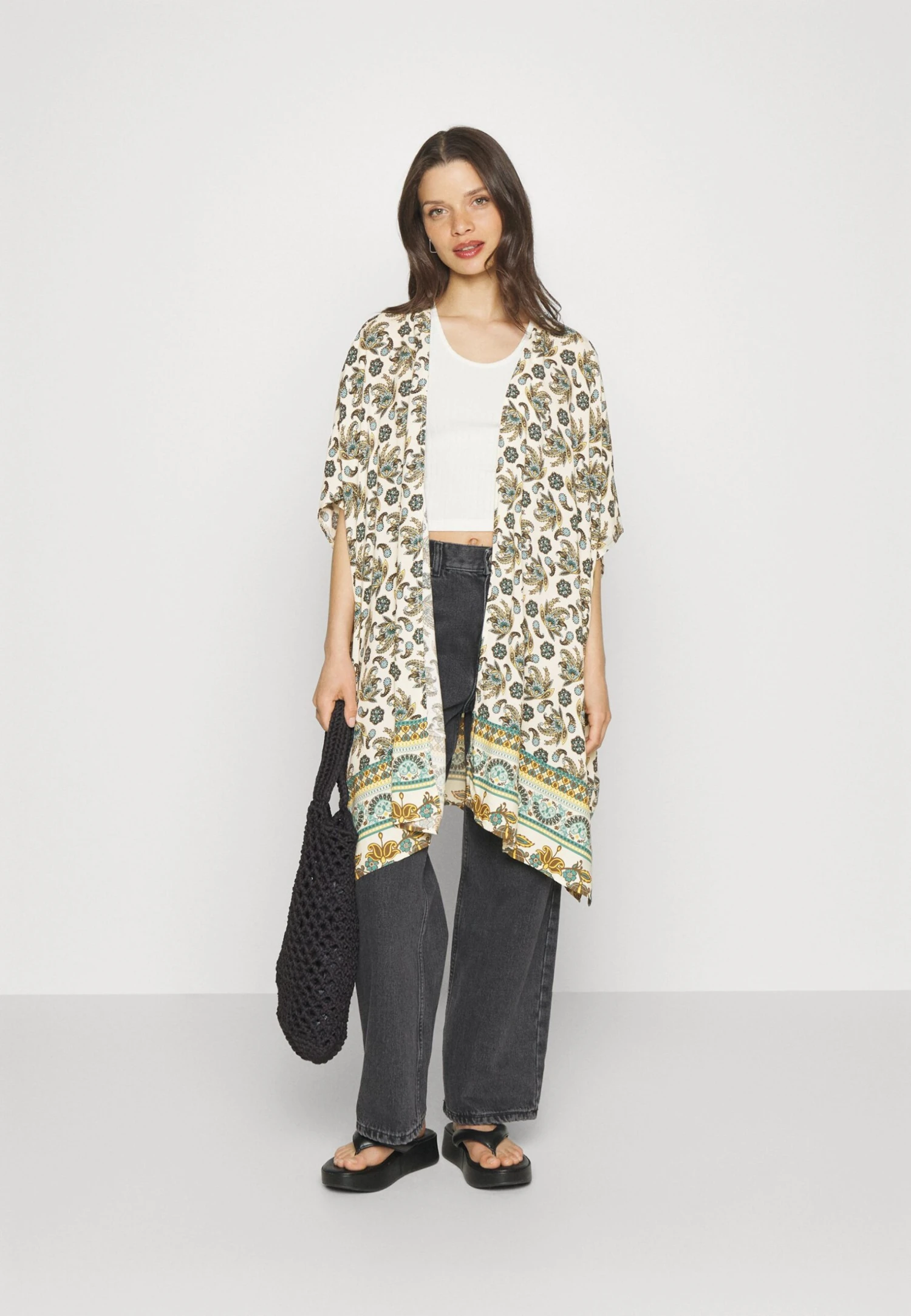 Viayais S/S Kimono/Ka/Ptt - Lichte Jas - Birch Aop Blue/Green 4 Viayais S/S Kimono/Ka/Ptt - Lichte Jas - Birch Aop Blue/Green - Afbeelding 2