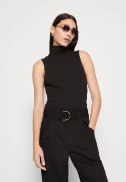 Vila Vifelia 2 Pack - Top - Black/Four Leaf Clover -Vila f3ad60362b1842238c5e53265fa46e5d