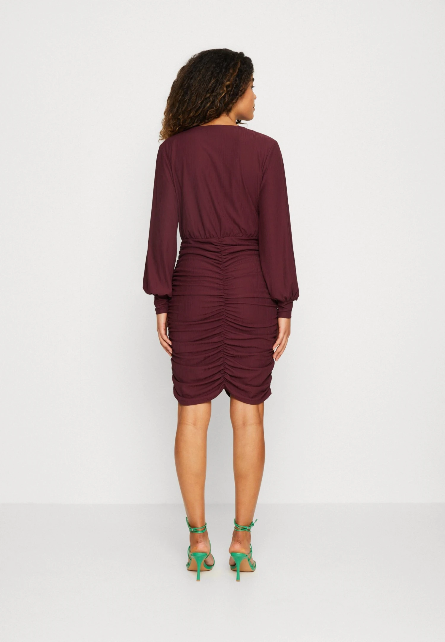 Vila Vipartina Dress - Cocktailjurk - Winetasting 5 Vila Vipartina Dress - Cocktailjurk - Winetasting - Afbeelding 3